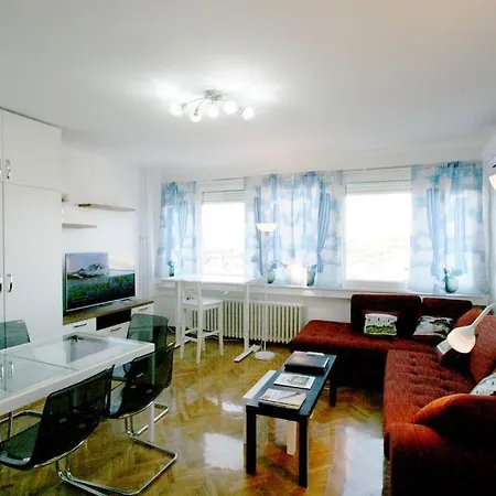 Magritte Business Grade Comfortable Apartment. Apartment *